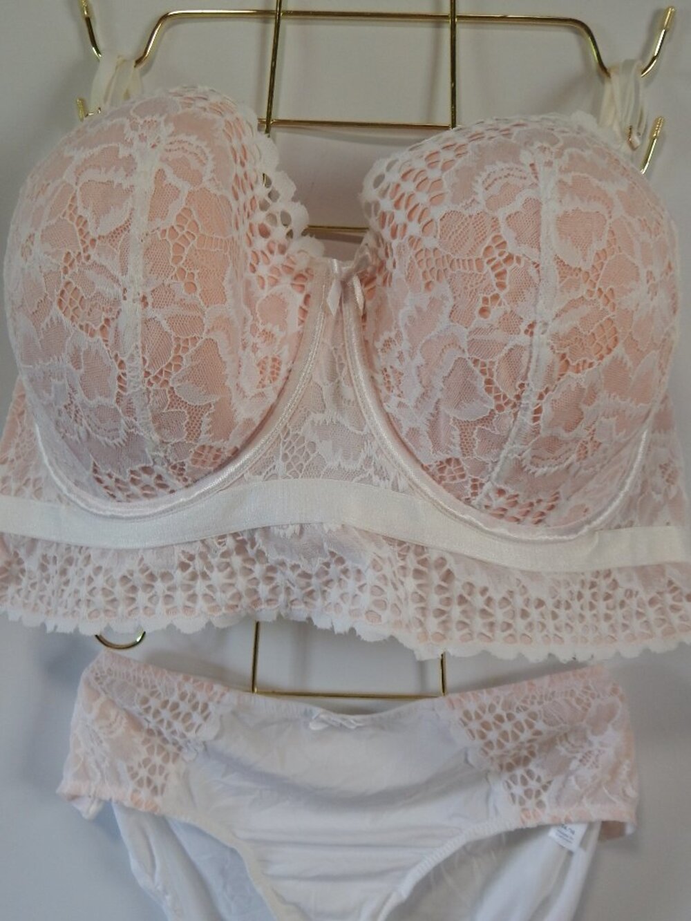 Cacique Lane Bryant Lace Multi-Way Strapless Lightly Lined Bra Underwire